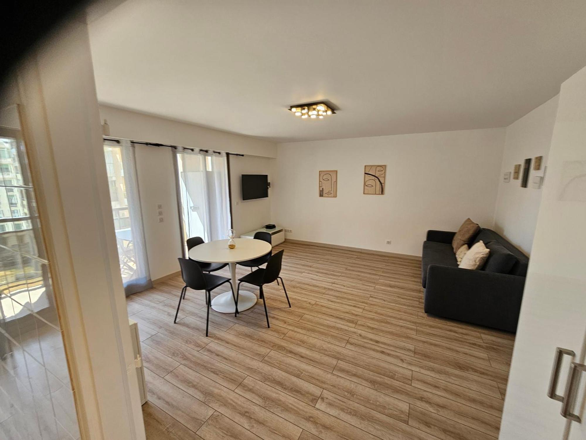 Beautiful 1 bedroom flat Nice Eksteriør billede